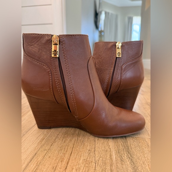 Tory Burch Chestnut Leather Ankle Booties - Picture 2 of 5